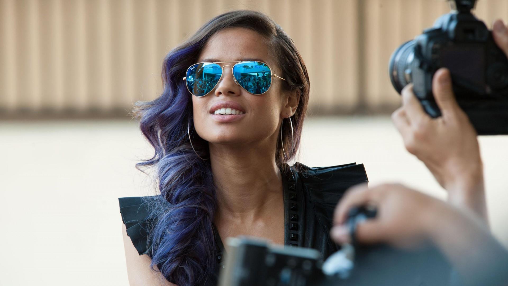 دانلود فیلم Beyond the Lights 2014