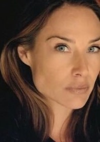 Claire Forlani