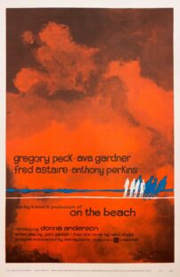 دانلود فیلم On the Beach 1959399529-1596880039