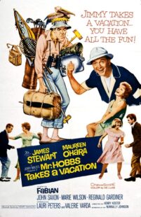 دانلود فیلم Mr. Hobbs Takes a Vacation 1962424193-1547618629