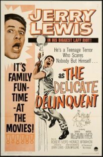 دانلود فیلم The Delicate Delinquent 1957422627-993464334